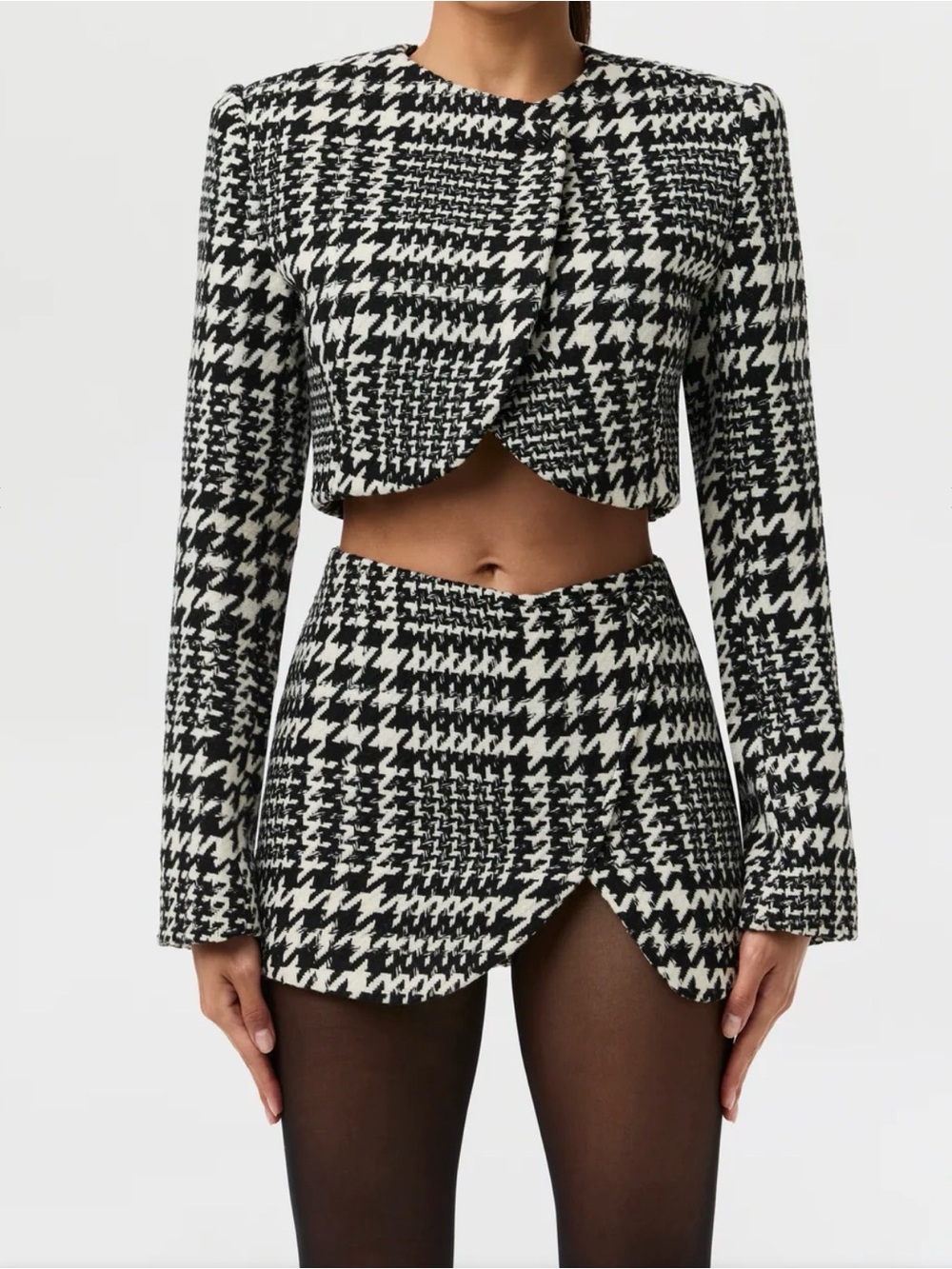 🆕 Naked Wardrobe Black & White Houndstooth Plaid Mini Skirt - L